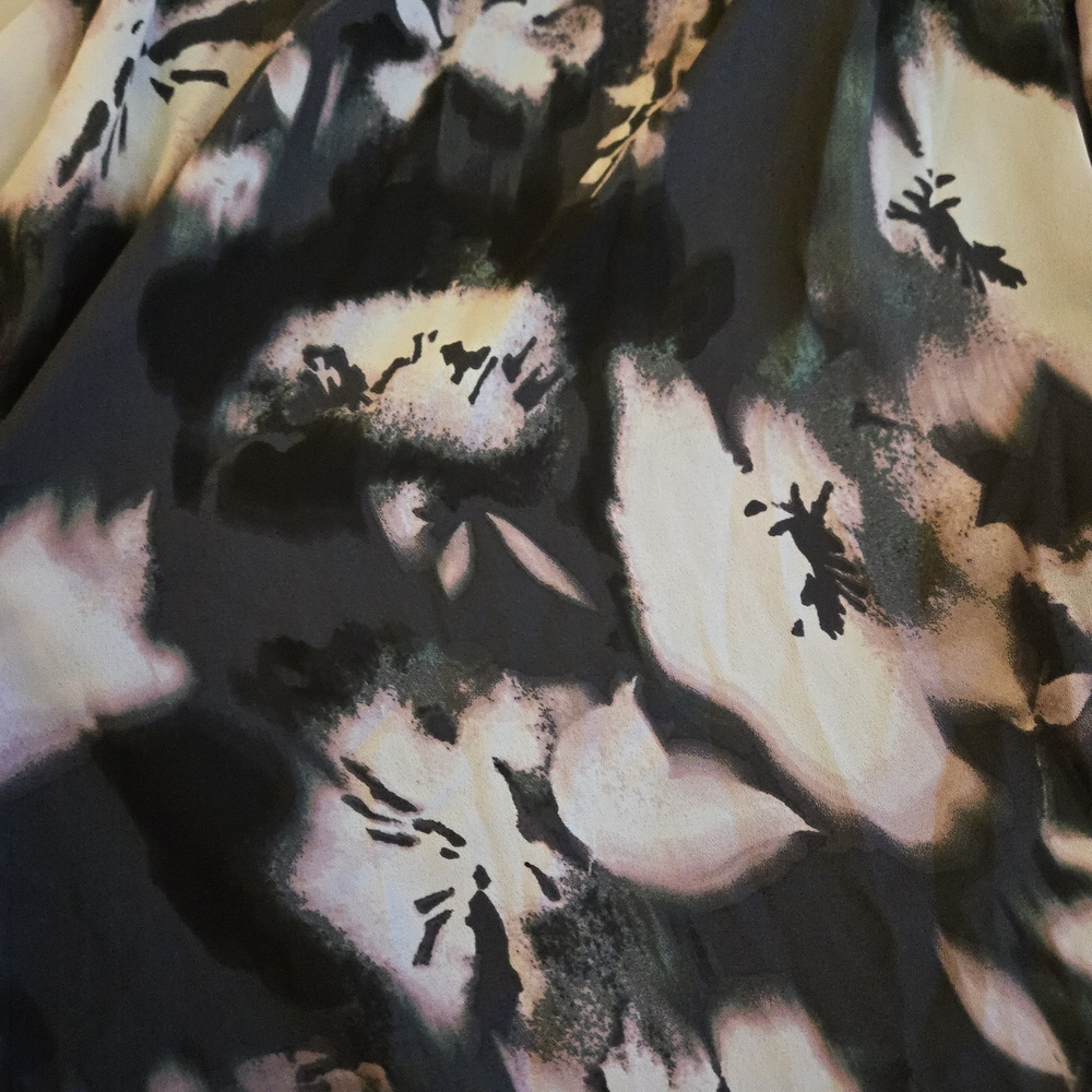 Simply Vera Vera Wang Floral Flutter Twist Knot Front Dress Charcoal Purple EB3 - Picture 7 of 13